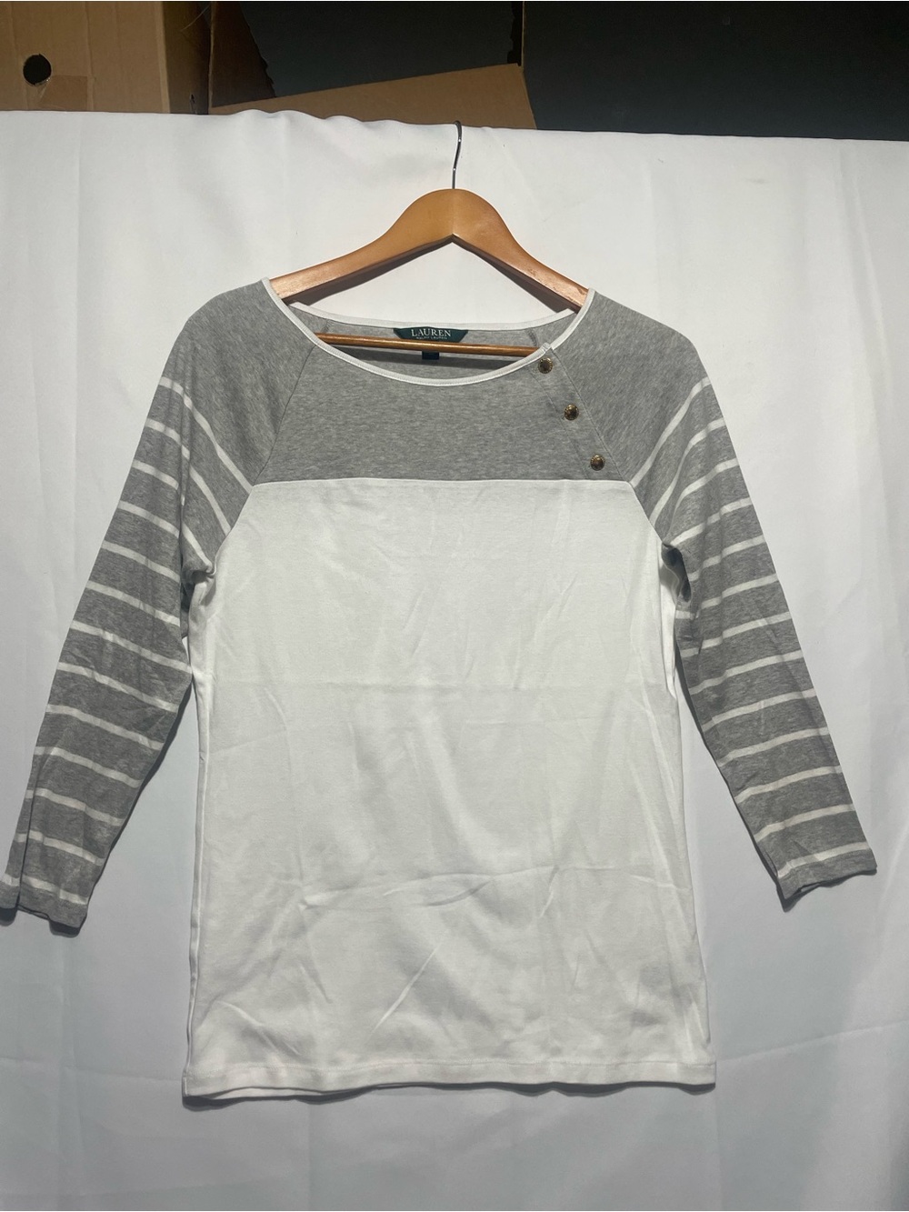 Lauren Ralph Lauren White Bodice with Gray Striped Raglan Sleeves large